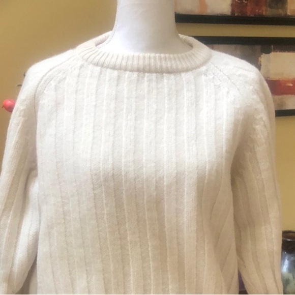 Christopher Hayes Vintage Women’s Beige Chunky Cable Knit Wool Sweater Size XL - Picture 2 of 12